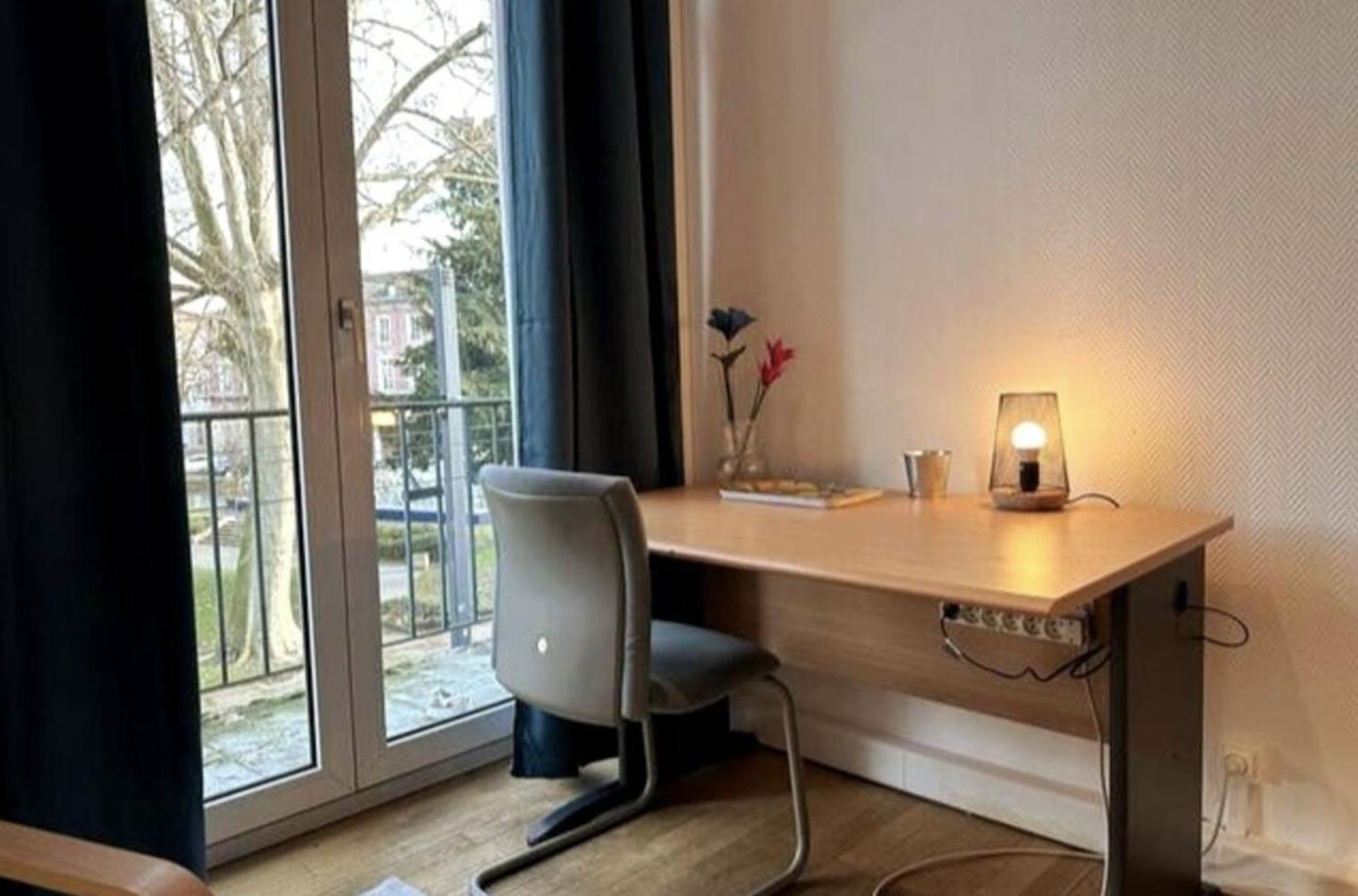 Chambres Privees -Private Room- Dans Un Spacieux Appartement - 100M2 Centre Proche Gare Mulhouse Luaran gambar